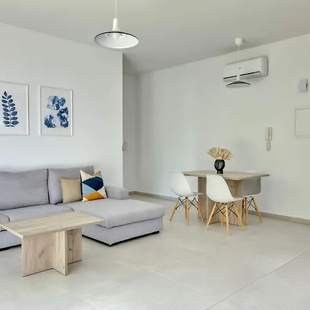 Phaedrus Living: Eolus Residences Aphrodite *